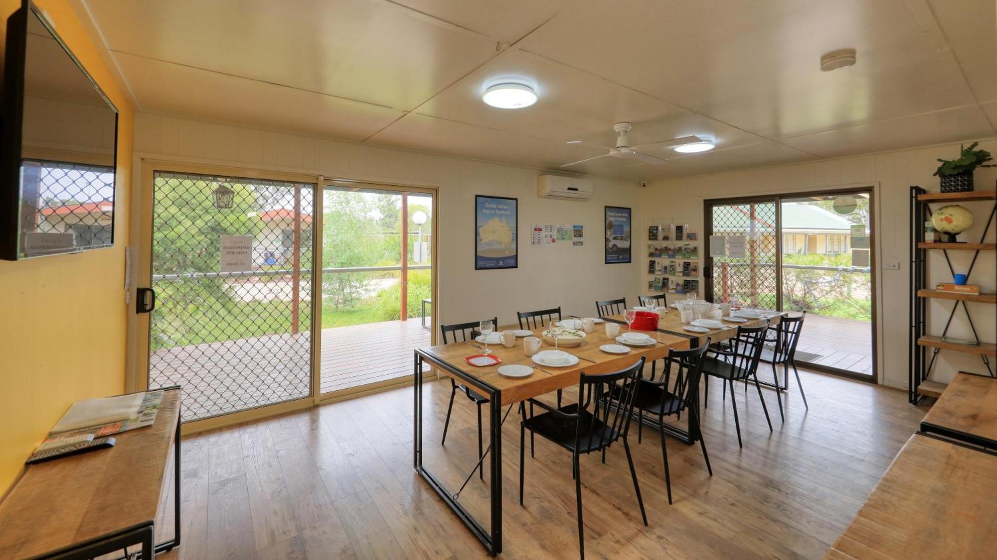Yarrawonga Riverlands Tourist Park Екстер'єр фото